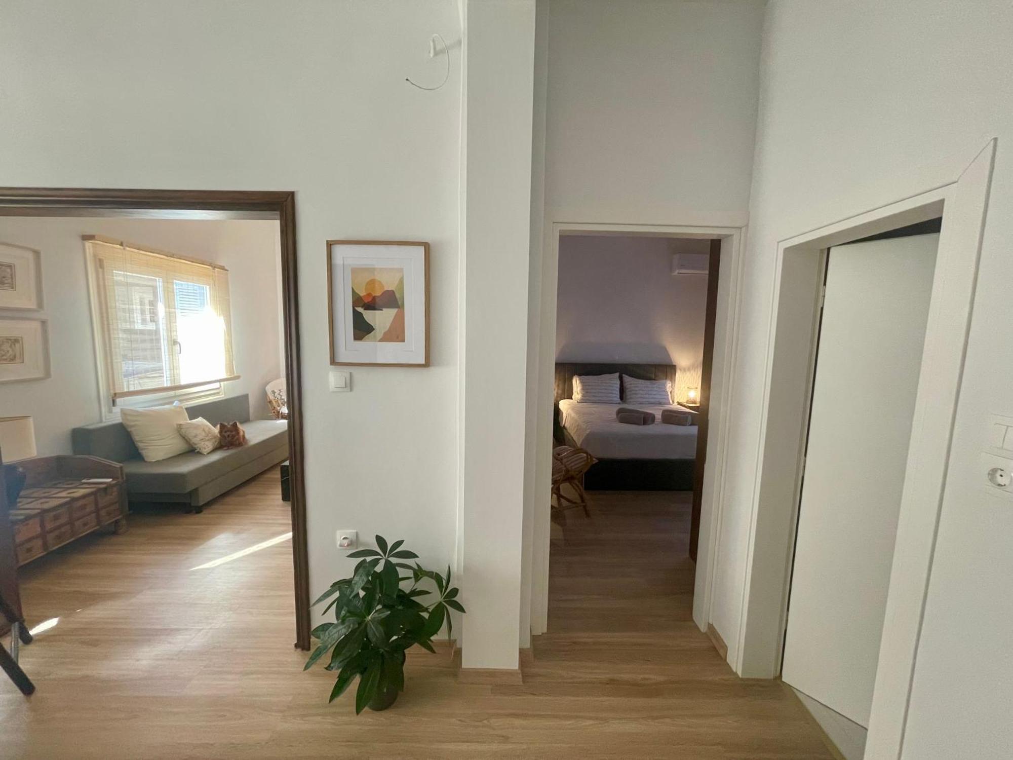 Stella'S Petite Boite Apartment ราฟีนา ภายนอก รูปภาพ